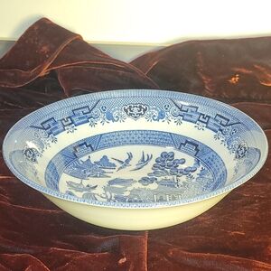 Churchill Blue Willow 9.5 inch Vegetable Bowl